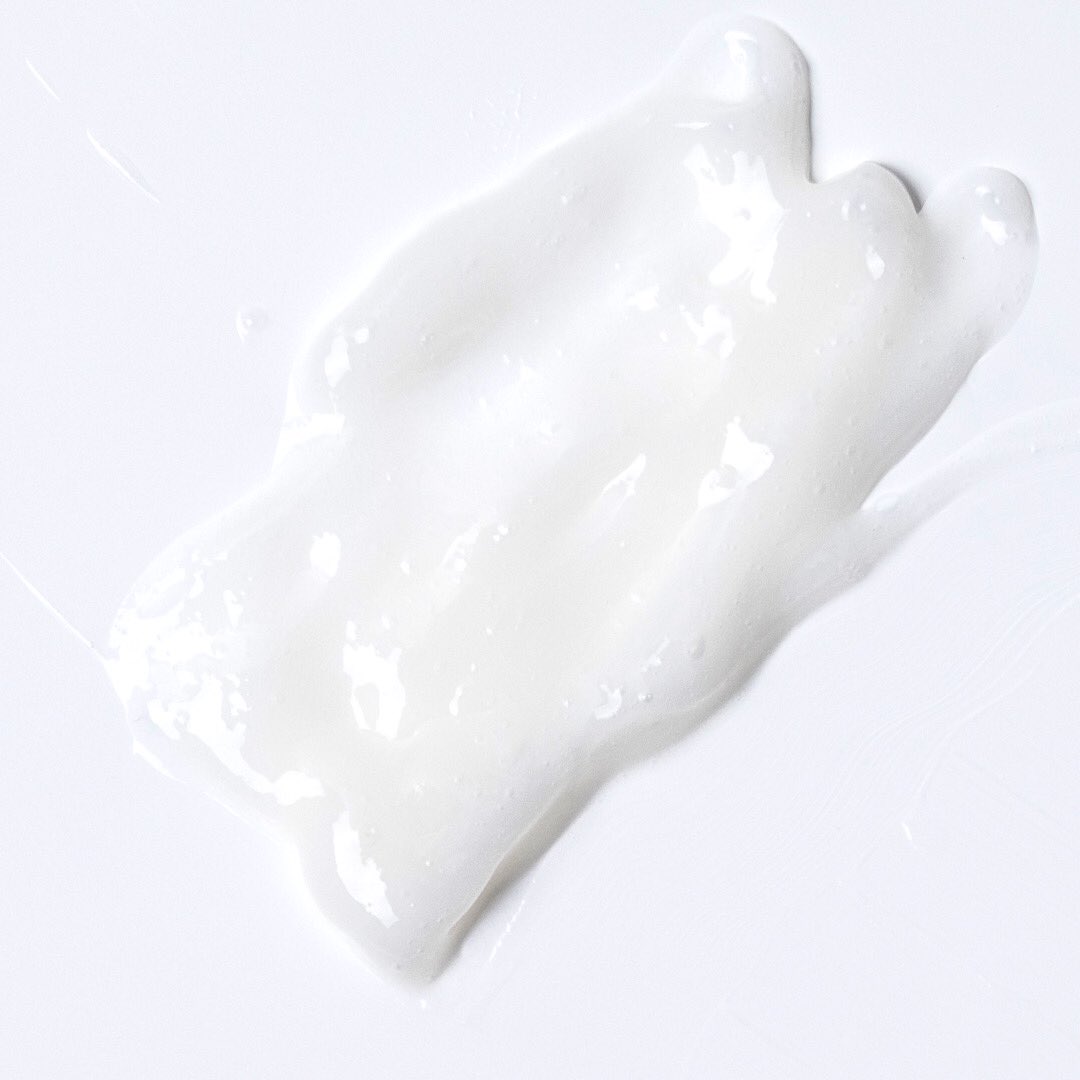 wearebruvy's tweet photo. Ingredient: Ceramide Complex
Where we get it: Germany
What it’s in: The Face Moisturizer
What it does: 
- Consists of three vegetable-derived ceramides that resemble those found in the skin. 
- Protects the skin's barrier and improves the appearance of aging skin by moisturizing. https://t.co/Y2jSBPUptJ
