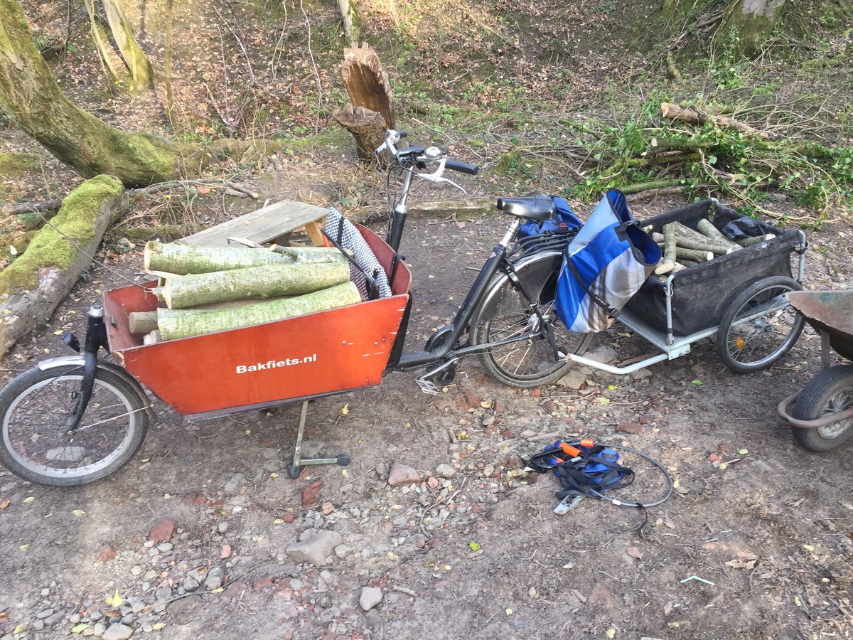 peteretlewolff's tweet photo. I realised today that I have interpreted “only travel if necessary” as “do everything on a bike”.
To be fair I was actually doing a site safety check (and picking up rubbish of trespassers 🤬)
#fietsofstrength
Too bad there’s no @pedalmeapp up north. https://t.co/JFs21S28yM