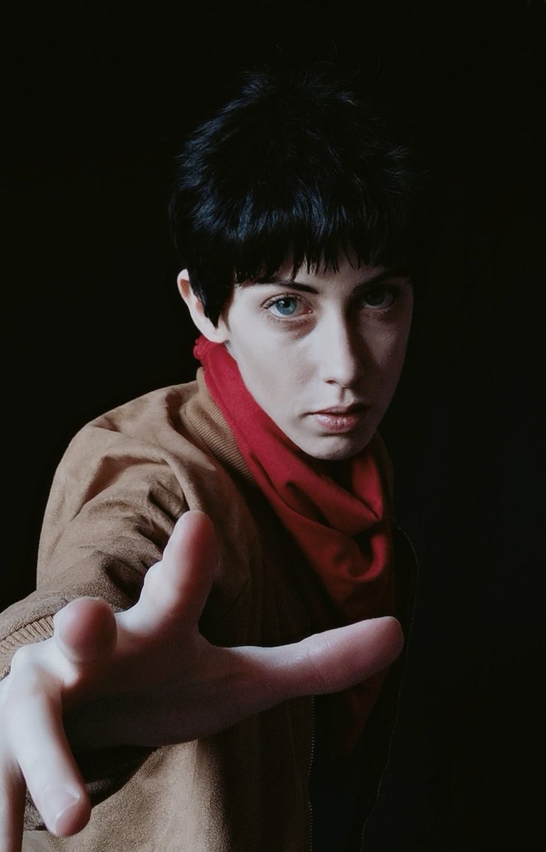 Shazzledazzlee's tweet photo. Forgive my terrible editing skills I'm using an app and I cannot figure how to blend the left eye in more with the shadow dkfkfk

#cosplay #Merlin #BBCMerlin #MerlinCosplay #BBCMerlinCosplay https://t.co/64eKqCdduU