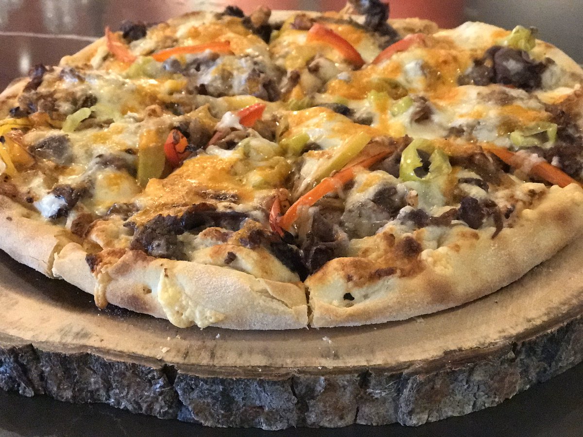 SauceCalgary's tweet photo. PIZZA PIZZA! Daily Sauce
Forever Friday 2-1 Pizza
3-8pm Delivery available... and don’t forget the cannoli!!!
Tonight’s Extra Sauce.. add a bottle wine for $20 red or white. #twoforonepizza #fridayispizzaday @SauceCalgary https://t.co/MCP6I3VE3Y