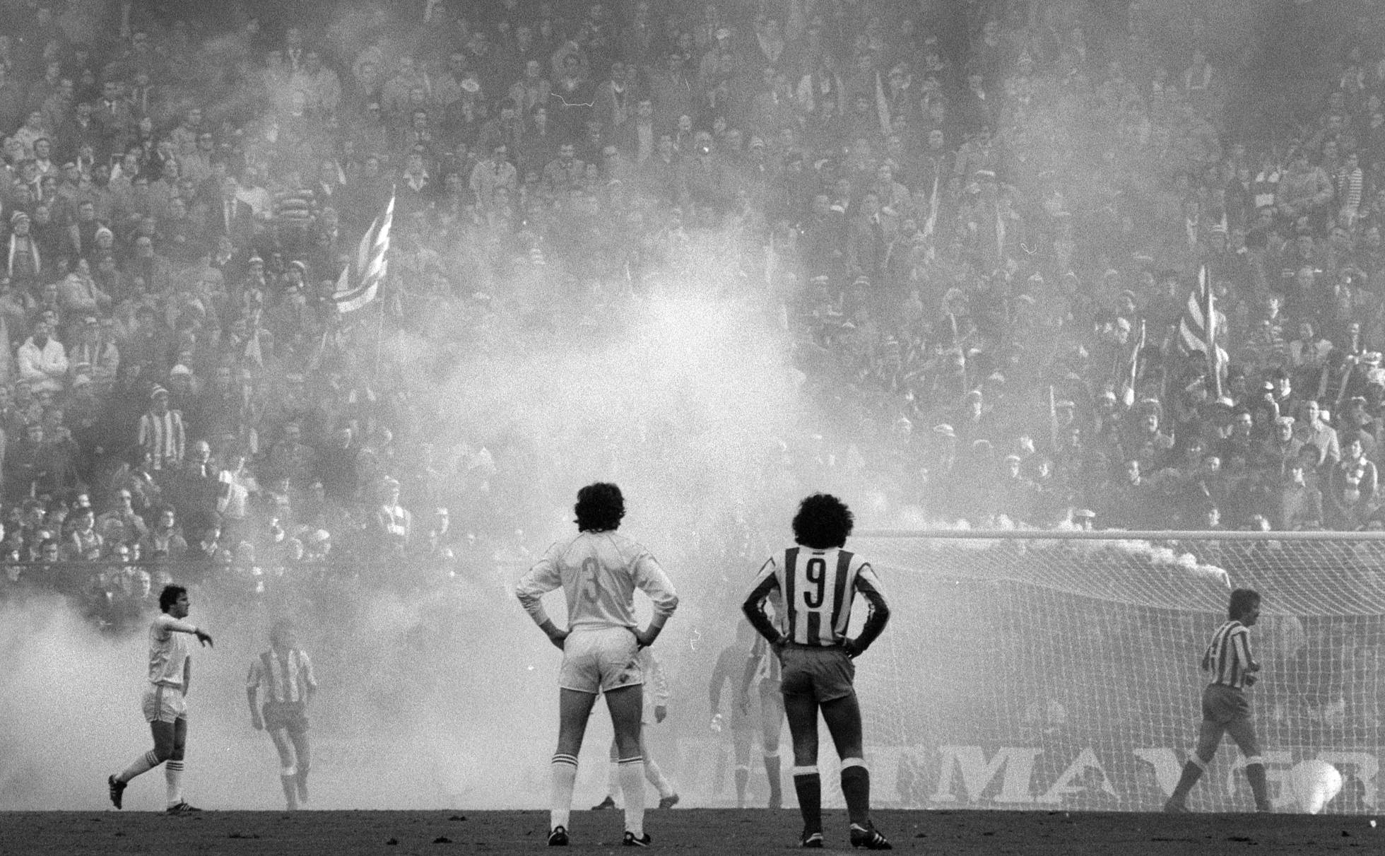 FOTOS HISTORICAS O CHULAS DE FUTBOL - Página 15 EUtEcMCX0AMmgTH?format=jpg&name=large
