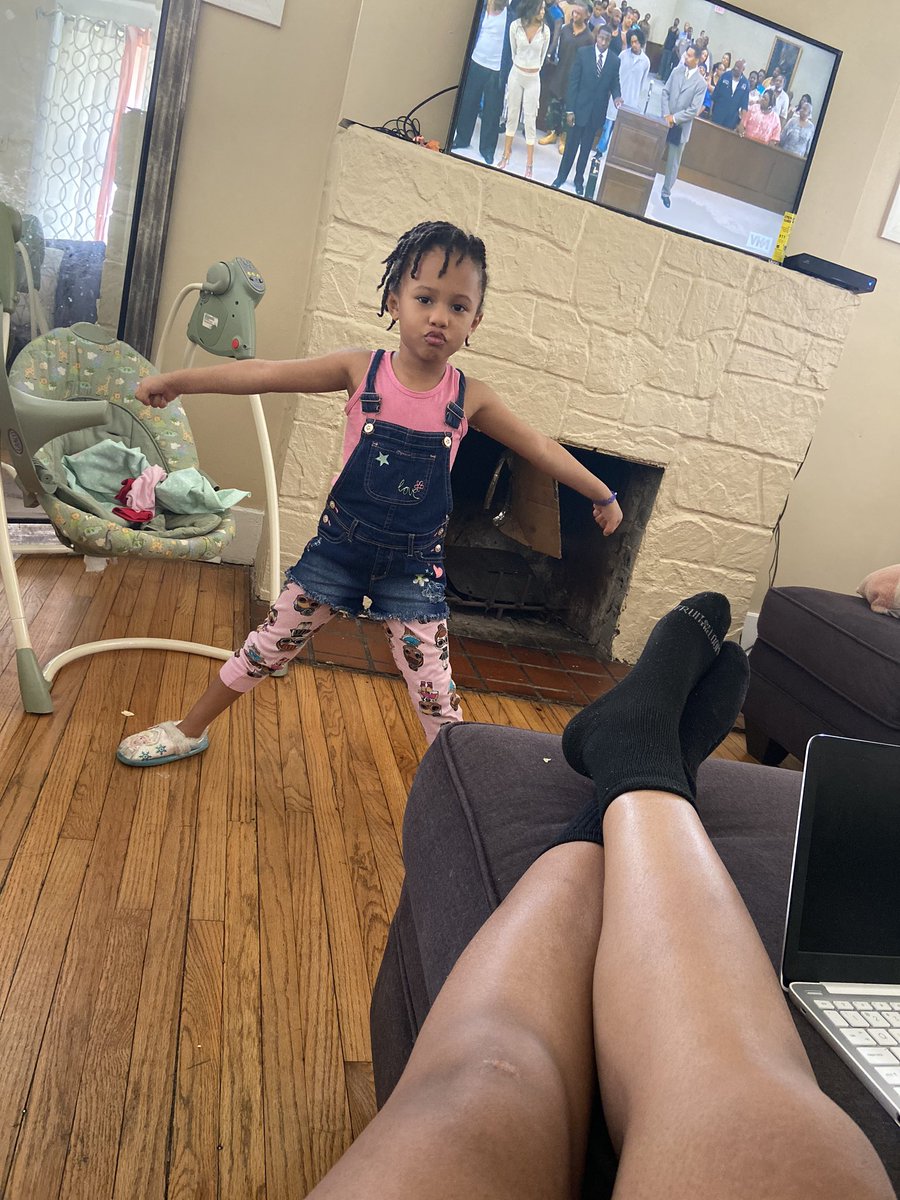 Chr1sSade's tweet photo. She dressed herself today lol #MsPerry https://t.co/RkyPyYMXl8