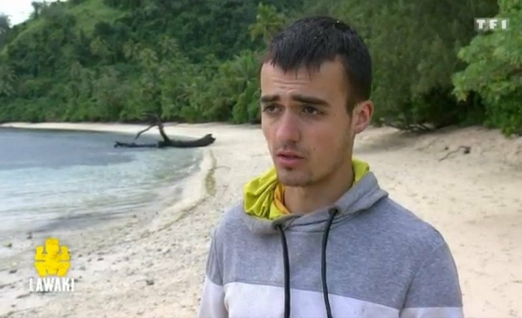 AzzedineHoussa1's tweet photo. #KohLanta
Denis: "Dites moi Sam vous n'avez pas mal aux bras?"

Sam: "On est à Koh Lanta ici, pas chez les bisounours, je ne ressens pas la douleur, c'est la douleur qui a mal" https://t.co/KNfNESgZkj