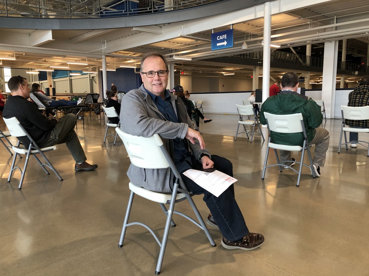 CPSportsCenter's tweet photo. Proud to work with our great partners, @FRMC_Hospital and the American Red Cross, to host a blood drive at the facility today! With 101 donation appointments scheduled, it's great testament to this community coming together in a time of need.
#InThisTogether #SanduskyStrong https://t.co/UPe0j7A1pF
