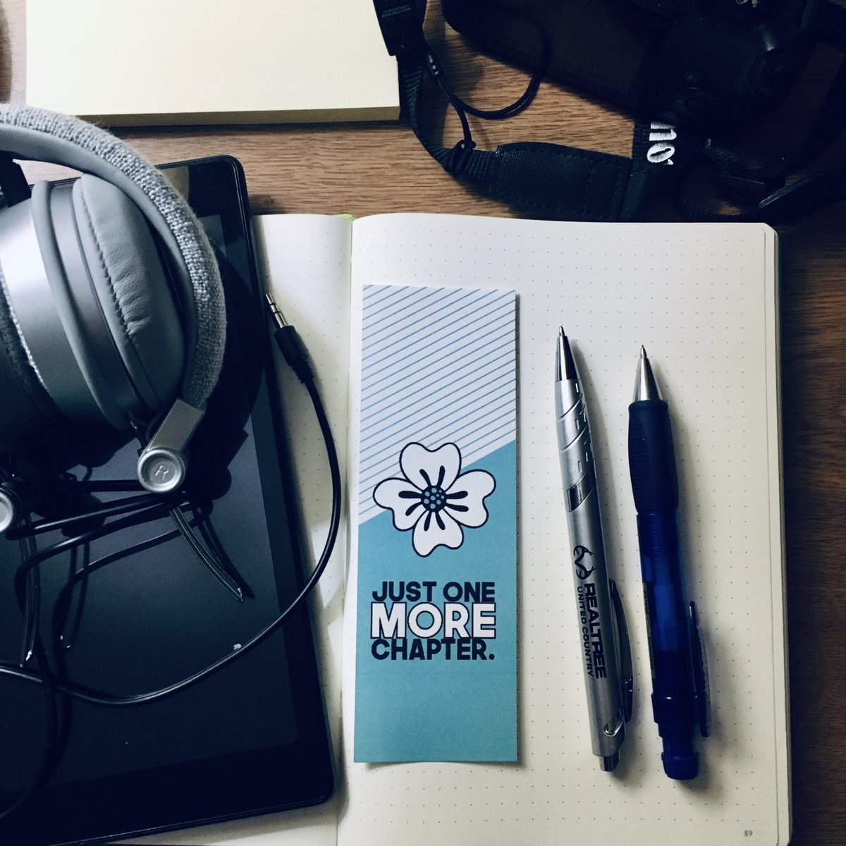 simplyfenese's tweet photo. Day 3: Printable bookmark. 2 for 1. Keep one and share!
Here: https://t.co/IYiYH72IEb
#simplyfenese #etsy #smallbusinessowner #inkscape #simplyfenesedesigns #supportblackownedbusiness #etsyseller #blacketsy #printables #digitalstationery #TDTL #printablebookmark #bookmark https://t.co/LtVcT1ABTP