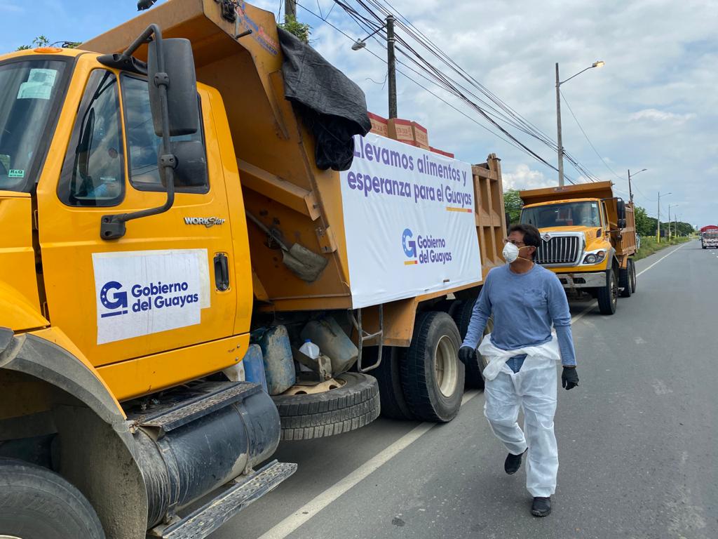 PrefGuayas's tweet photo. Desde nuestros galpones en #Guayaquil despachamos los kits alimenticios para los cantones #Salitre y #Daule. 
Seguimos llegando con raciones a los habitantes de los sectores rurales de nuestra provincia del #Guayas. https://t.co/y2qcEWVlV8