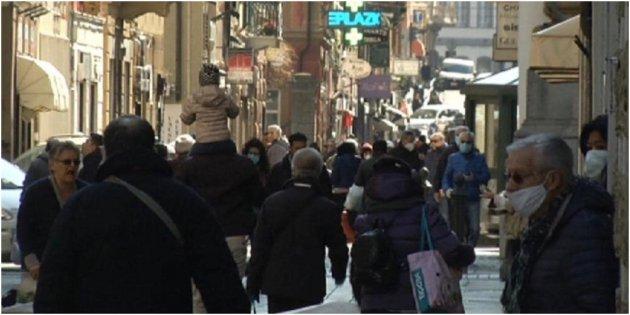 ABosurgi's tweet photo. Parlano sempre di #Napoli per mondare le loro colpe e le loro incapacità #sputtanapoli 
👉https://t.co/2OIwrGWo0t https://t.co/uwnesTjsKQ