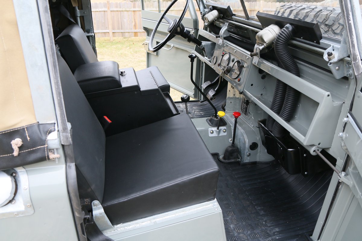 N_Am_Overland's tweet photo. #LandRover #midgrey #restoration #LandRoverSeriesIIA #4x4 https://t.co/WygyKnAWBy