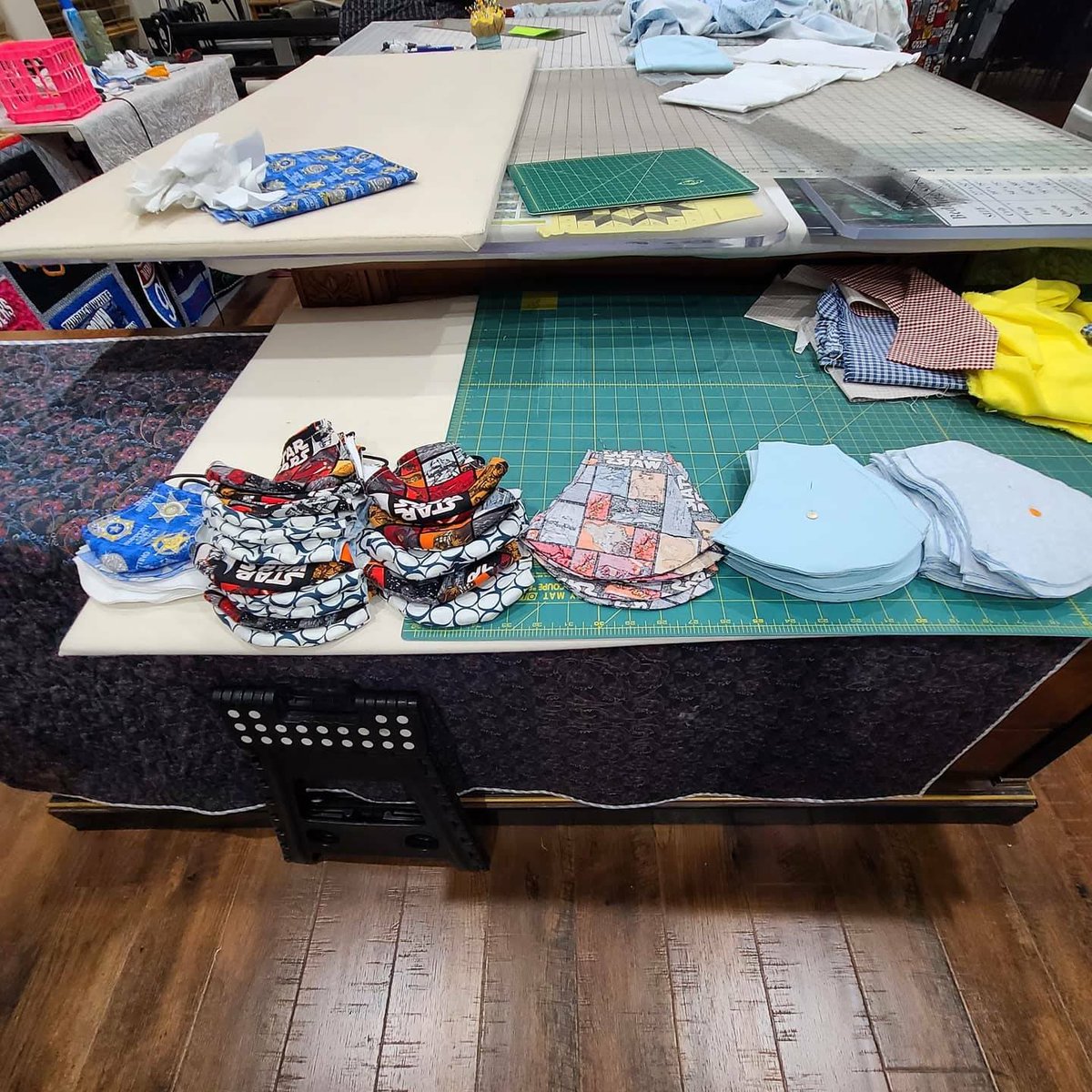 Our McCarran team is dedicated to serving our community, both at the airport and at home. 

Today we recognize Jennyfur from Information Systems who has been working with her mother to make and distribute nearly 300 masks to healthcare workers and other essential personnel.