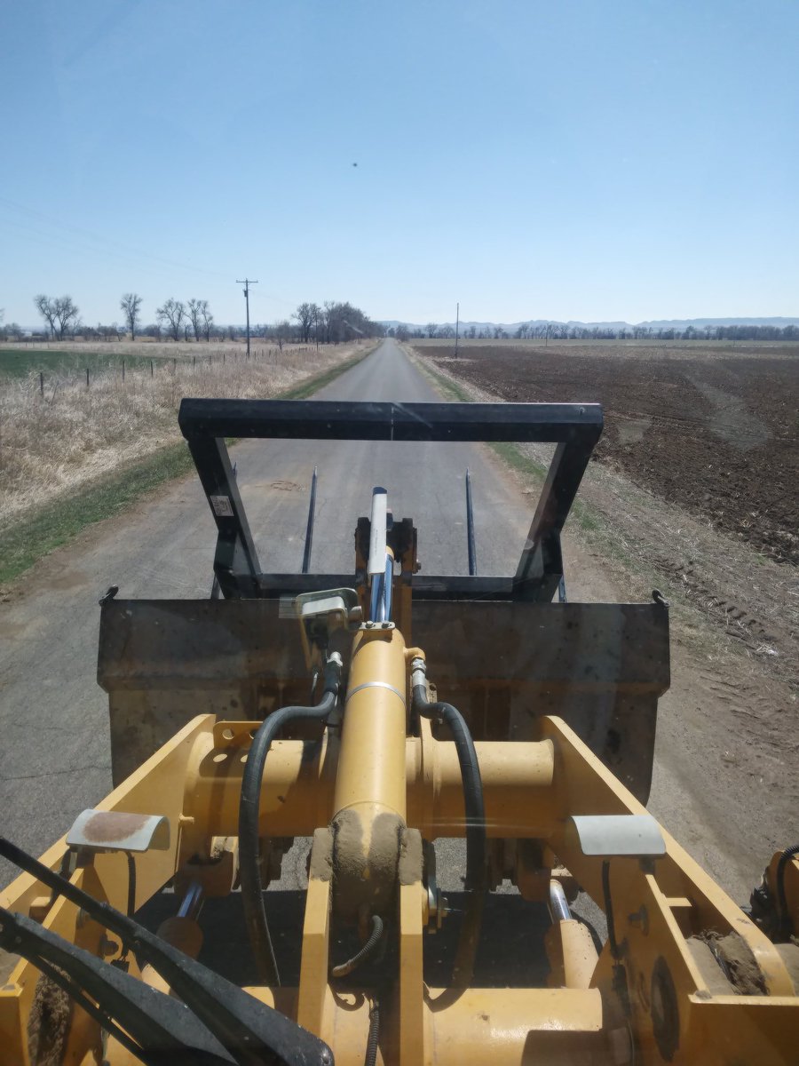Chris67723435's tweet photo. @officialmcafee @theemrsmcafee Haven't seen anyone on this road all day 😉 https://t.co/7dXZaR3VOX