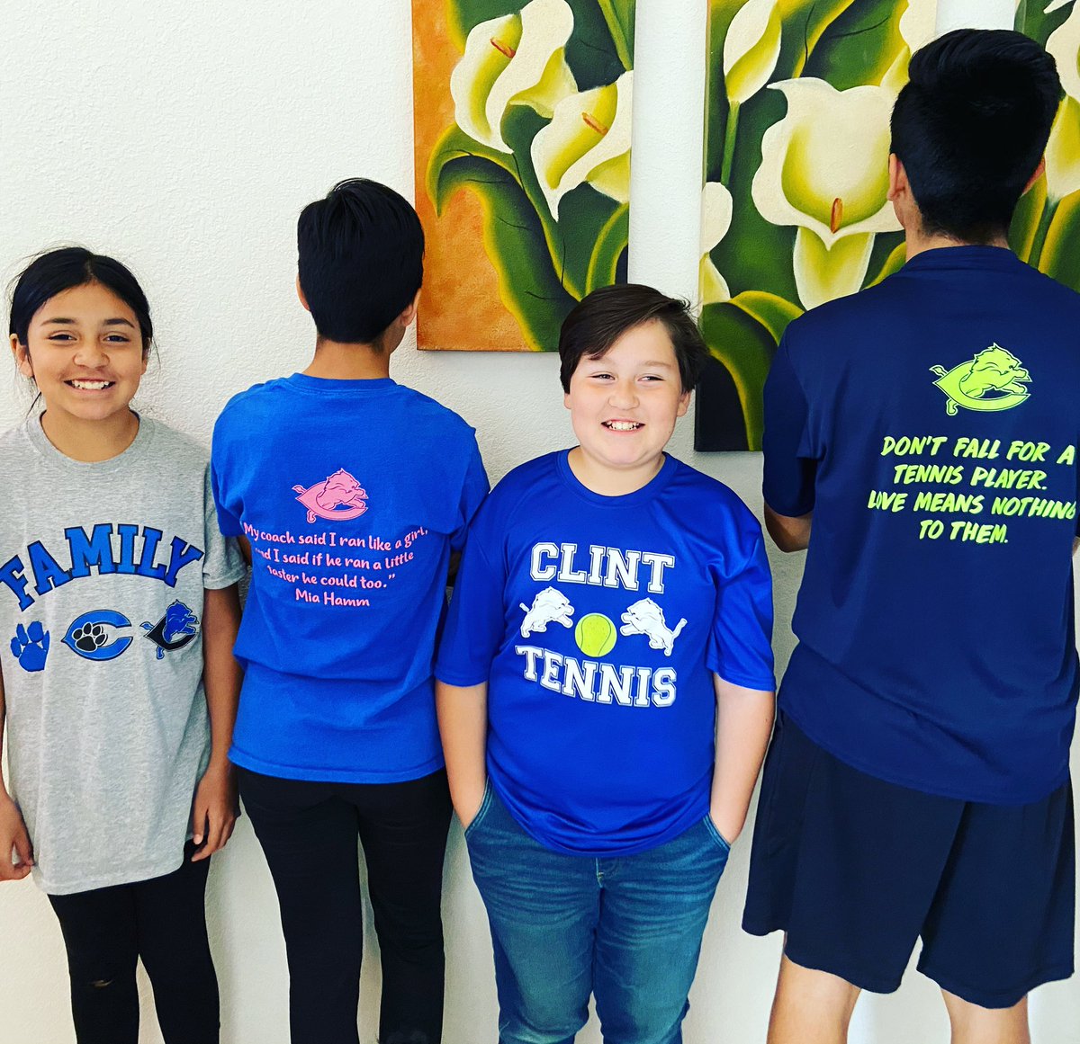 MMaldonado_3's tweet photo. One current Lion & three #futurelions showing their #LionPride to close out @mighty_lions virtual spirit week. Though we’re not “in school”, we are all together. #WeAreClint #CHSkeepingconnected #OnlineLearning #DistanceLearning #MaldonadoKids #WeAreClintISD https://t.co/kuMezD1gX6