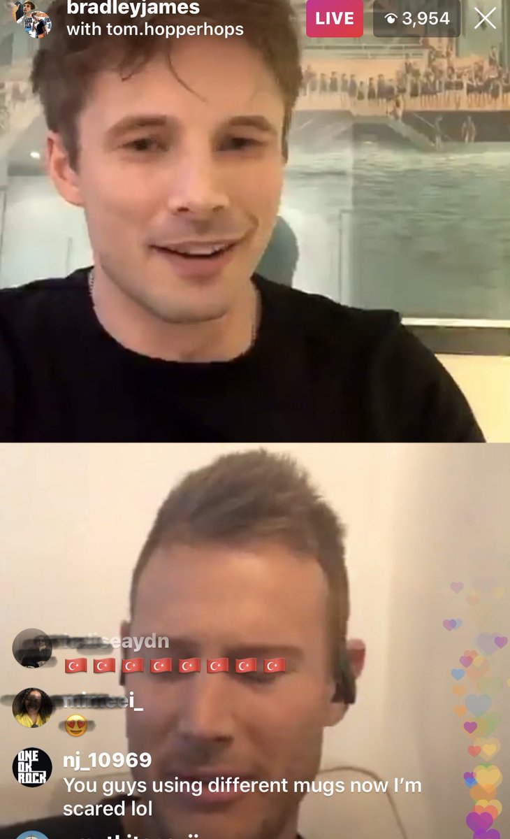 Leprechaun1310's tweet photo. Highlights of today’s Instagram Live. @BradleyJames and @Tomhopperhops using different mugs and i went crazy commenting about it lol #Merlin #KingArthur #ArthurPendragon #SirPercival #KnightOfTheRoundTable #OnceAndFutureKing https://t.co/jdPX9HQd3D