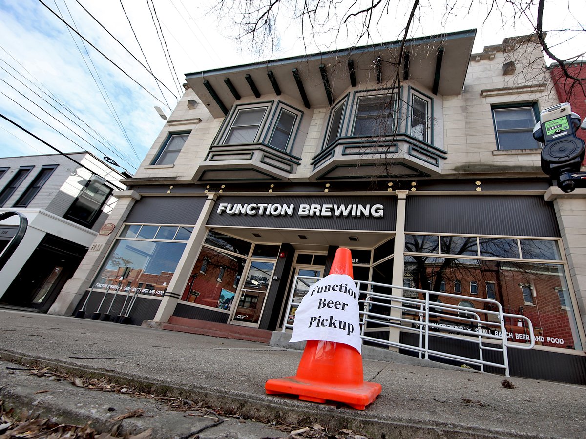 chronicallydave's tweet image. Here's how to get beer from Function Brewing during the COVID-19 shutdown: functionbrewing.square.site