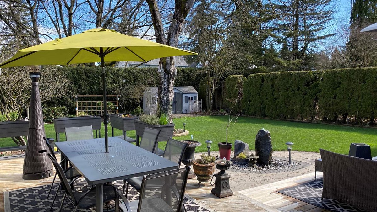 SchildhornGroup's tweet photo. Family Fun Friday! Our backyard is all set-up and ready to enjoy Spring!
What are your backyard plans this weekend? (Who wants to see Andy toss a football in his yard? ....VOTE YES OR NO WAY!) #andytherealtor #backyardgames #spring2020 #StayAtHome @macdonaldrealty @fortlangley https://t.co/BSrhh8vi8O