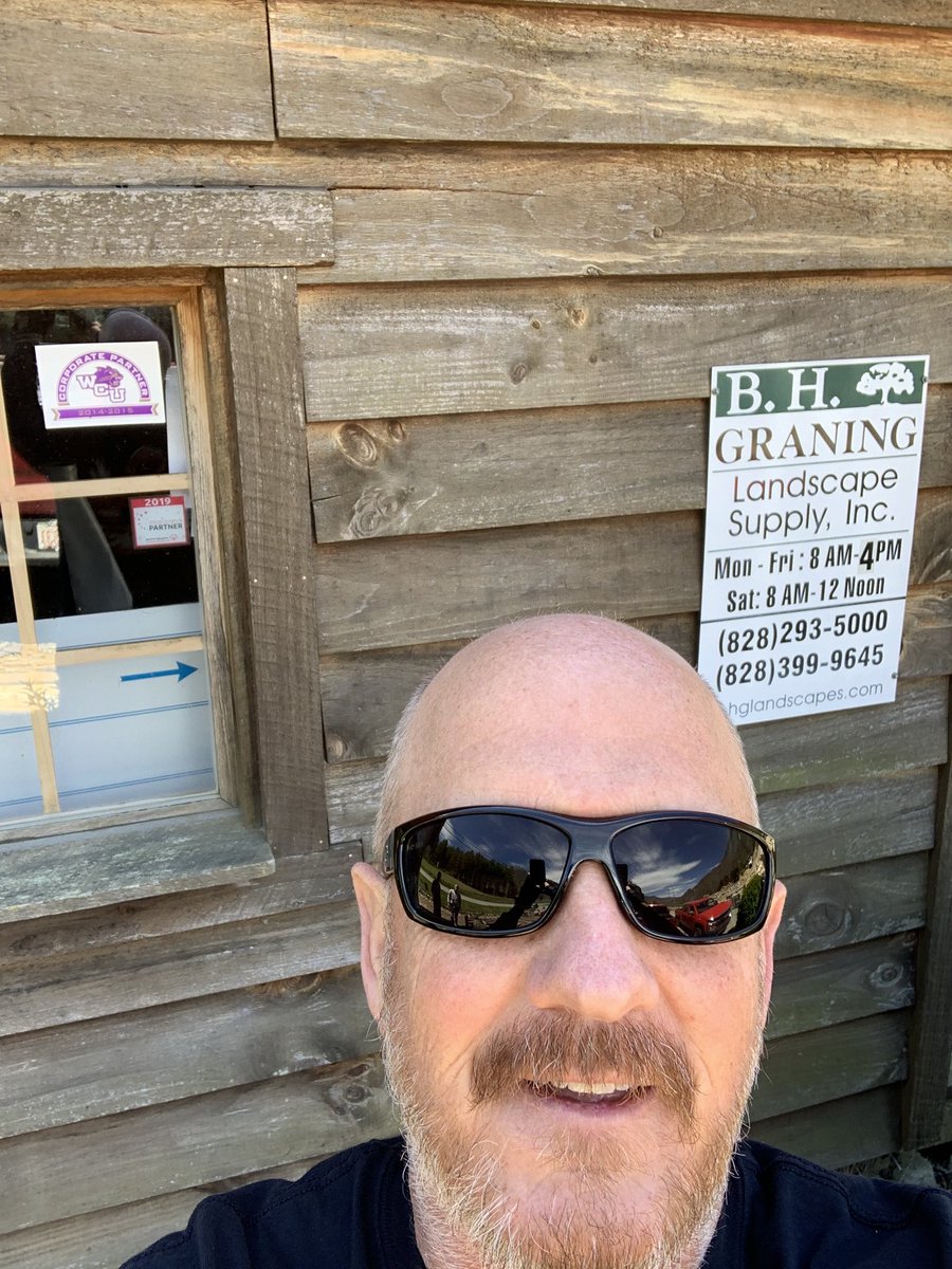 CoachSpeir's tweet photo. Paige got me working!!! Support the people who support us! #ShopLocal #WheeCommunity https://t.co/JljybhpdgM
