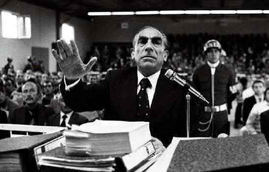 “Türk Milliyetçiliğini bir suç olarak kabul ediyorsanız, ölünceye kadar bu suçun faili olacağım!..” 
Başbuğ Alparslan Türkeş’i vefatının yıldönümünde rahmet, saygı, hasret ve sevgiyle anıyorum. Biz sizin izinizden hiç ayrılmadık ki..