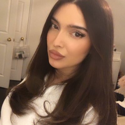 likklesims's tweet photo. #NewProfilePic https://t.co/gfBWE7l90k