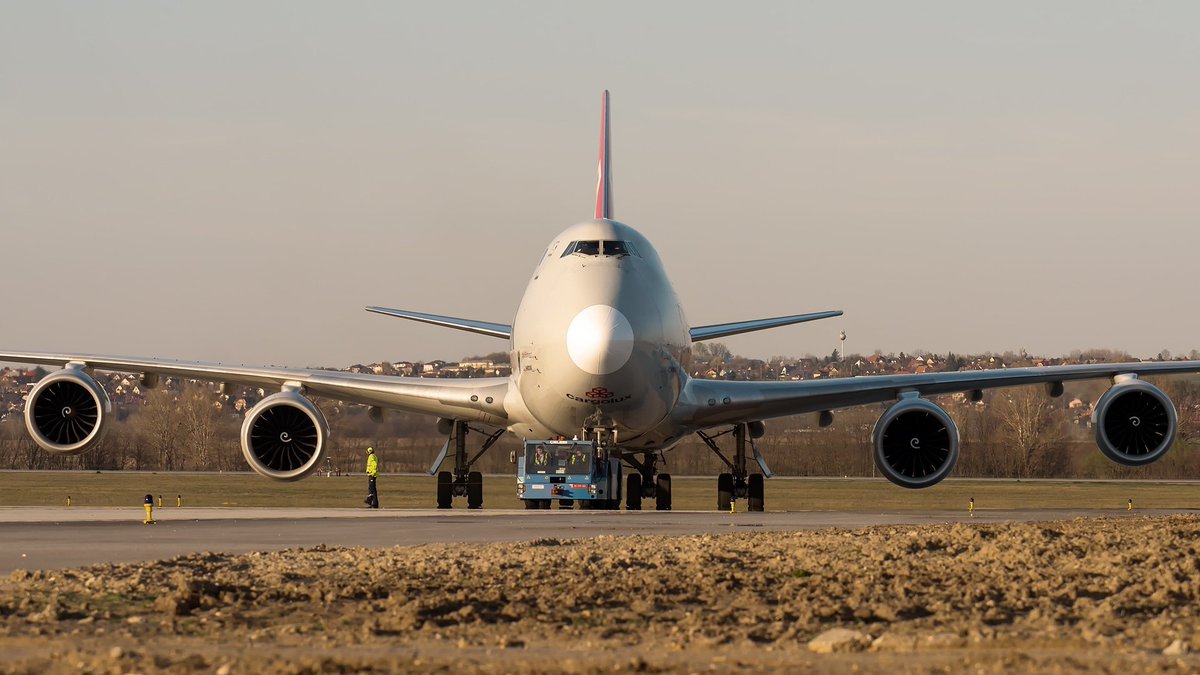 Spotterdiary2's tweet photo. Arrival of the #queenoftheskies @budairport. 
@Cargolux_Intl #boeing747 #LXVCE 
#aviation #aviator #aviationpics #aircraftgallery #aviationdaily #planes #avgeek #cargo https://t.co/JMeznBBSxM