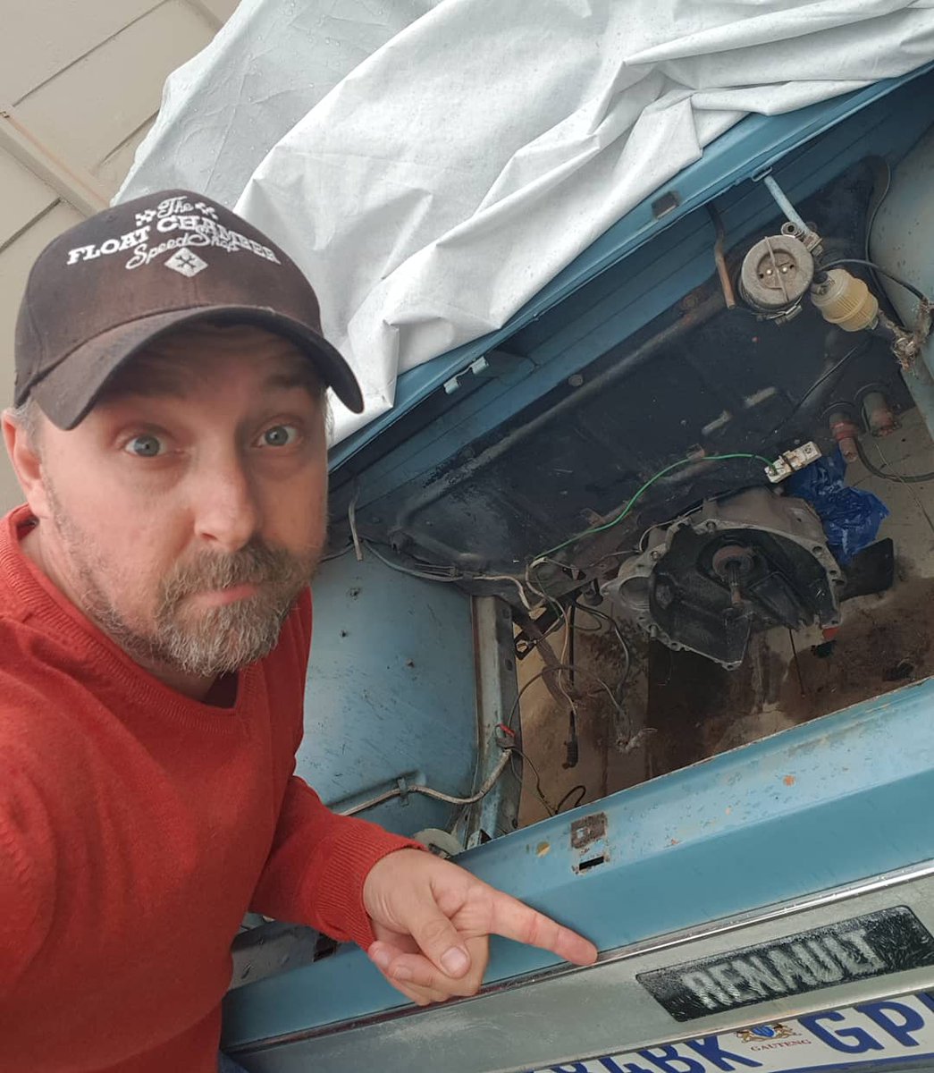 TheFloatChamber's tweet photo. @AutoTraderSA #WinAnyCar competition asks for a #carfie - a selfie with your car. Problem is I have no selfie experience and the engineless Renault R10 makes it difficult to position for a shoot.  Here's my groundbreaking result at #ThatPerfectMoment https://t.co/09cayLCbg7