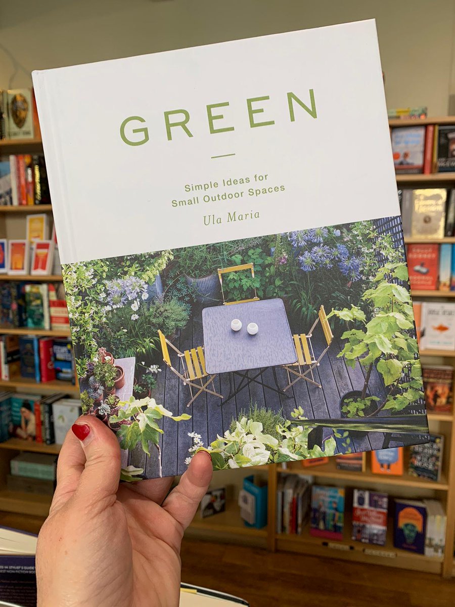 It's 10am, time for another @HachetteUK book, and one for all you #gardening fans! Green - Simple Ideas for Small Outdoor Spaces by @UlaMaria1. Ula won RHS Young Designer of the Year 2017 and is a RHS Gold Medalist so you're in great hands. This book is available on our website.