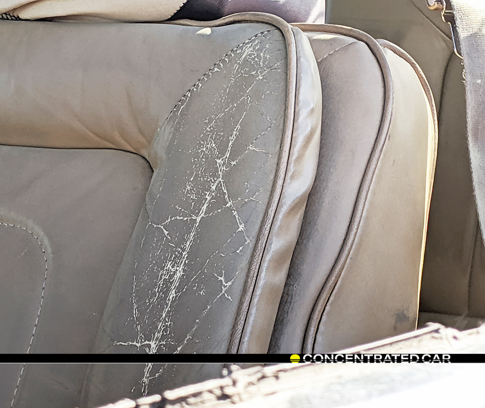 concentratedcar's tweet photo. @buick century limited #coupe 3/3: leather-faced integral pillow. https://t.co/eTcdH47NEX