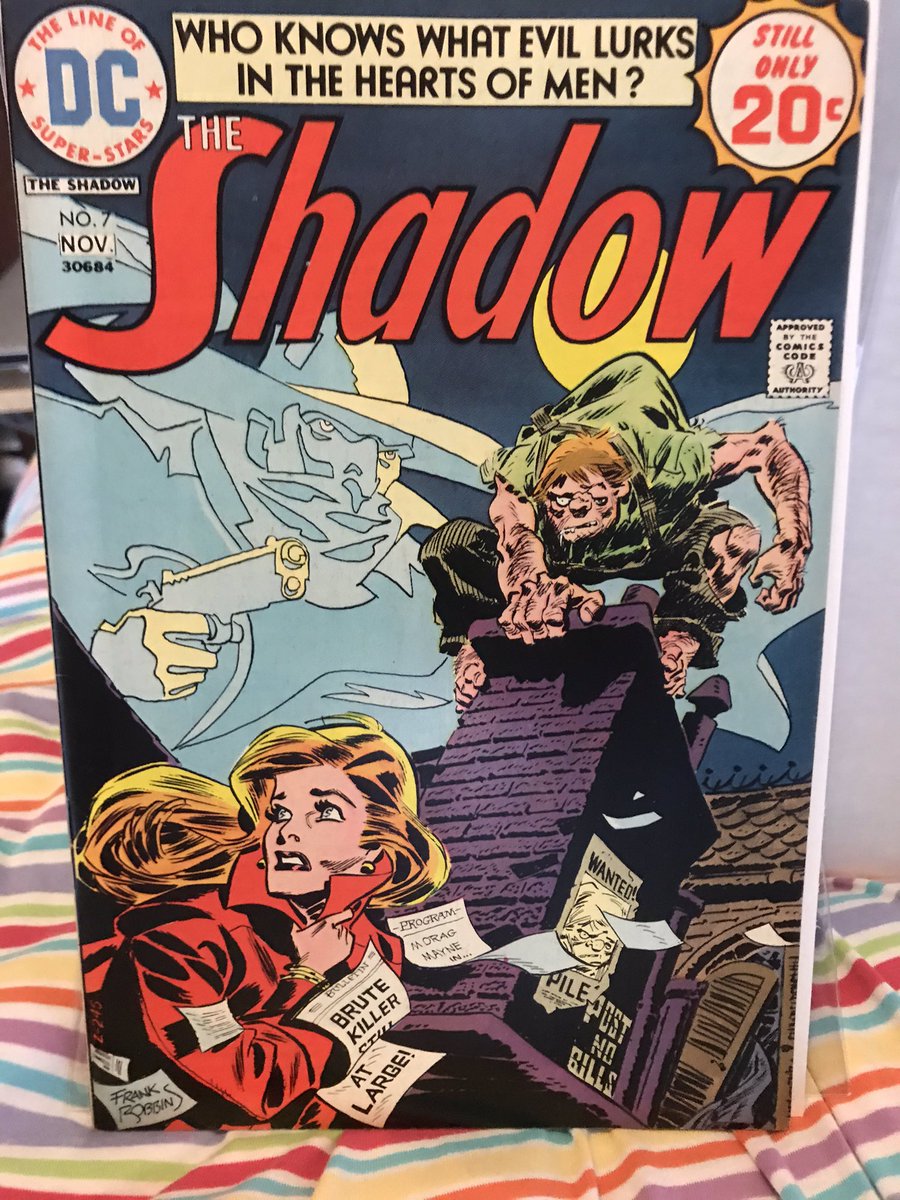 So first we have a prompt from  @LiberryTom asking me to show off a cover with an interesting use of perspective. Here is The Shadow #7, by Dennis O’Neil and Frank Robbins, who also drew this cover.