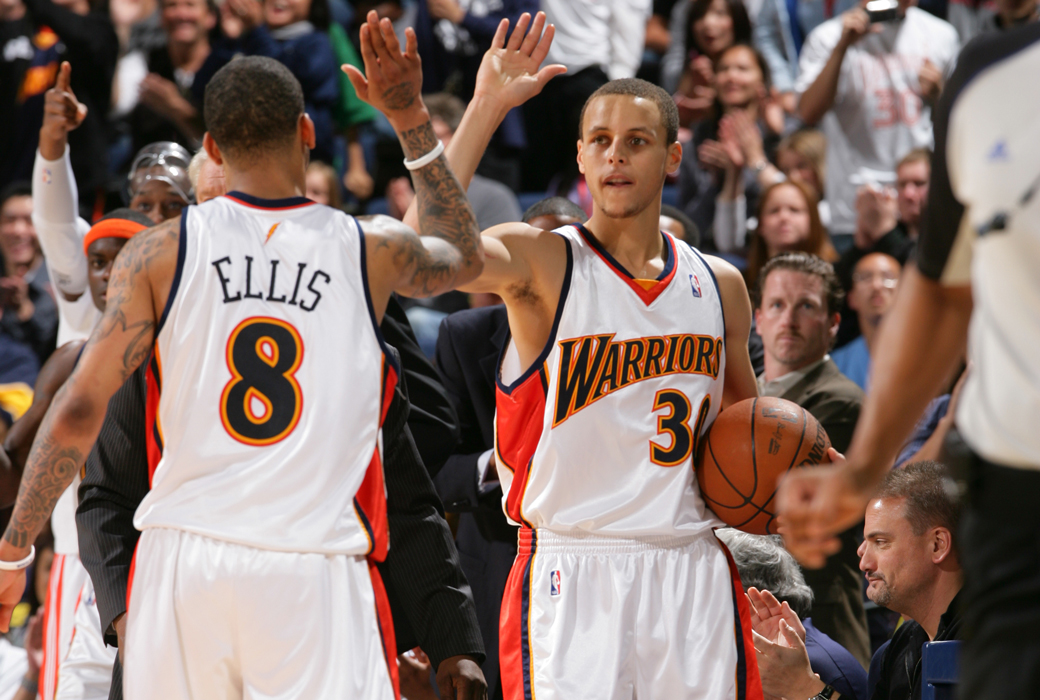 SLAMonline's tweet photo. Shortly after being traded to the Bucks, Monta Ellis called a struggling Stephen Curry to deliver a message: 

"Once you turn it around, I guarantee they are all going to be on your bandwagon." 💯 https://t.co/iSo5zJ5pXs https://t.co/jM9lzIZJ5T
