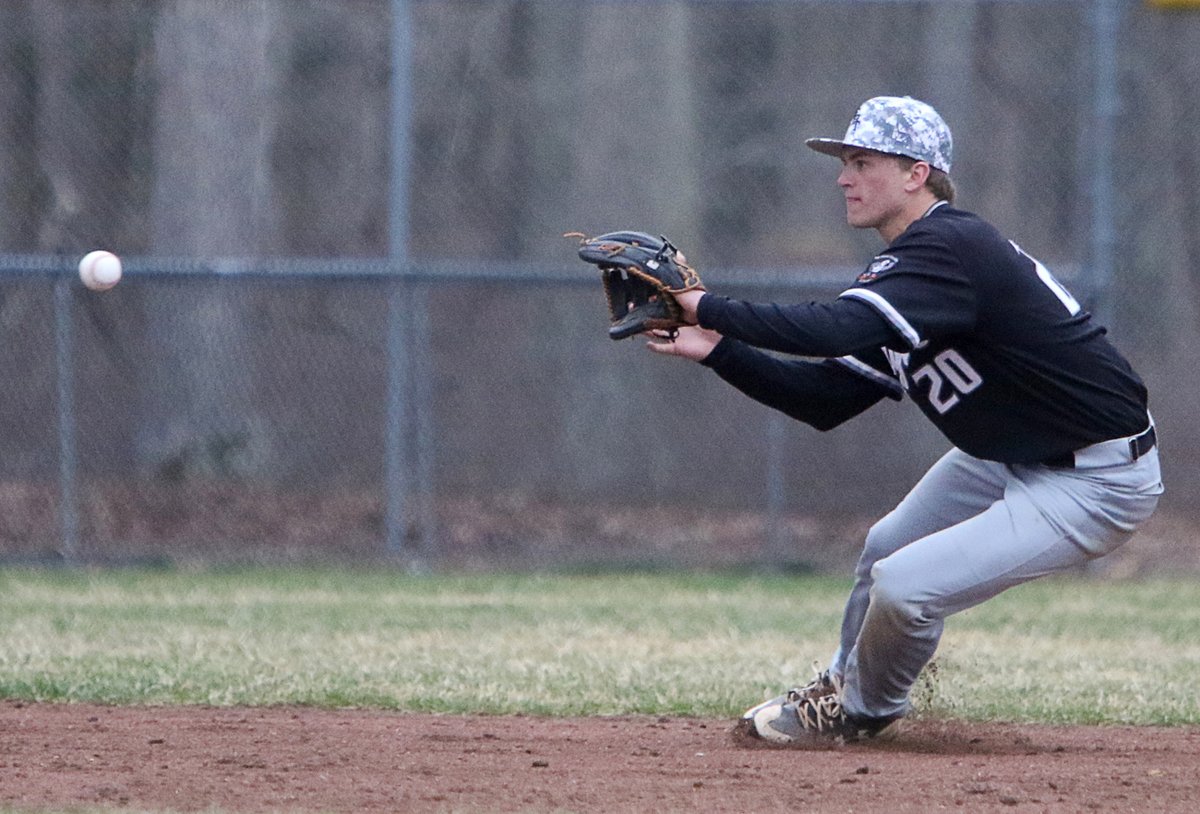 JerseyAlPhotos's tweet photo. #Baseball again today for those #MissingSpringSports. Here are some photos from the Egg Harbor (@EHTHSbaseball) vs. Saint Augustine (@HermitsBaseball) game played on April 5, 2019. The full gallery can be found here: https://t.co/nd3u69lFdT https://t.co/v7LlzHoEPE