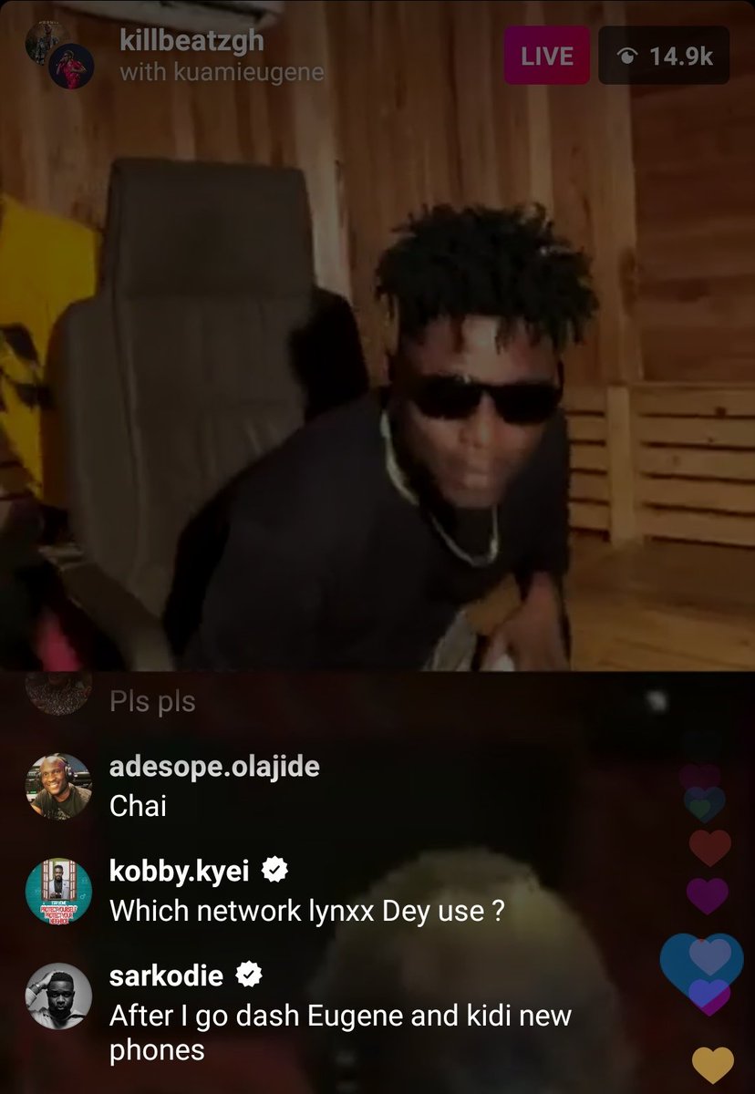 sunnytvgh's tweet photo. Sarkodie to gift Kidi and Kuami Eugene Phones after @killbeatz x @RichieMensahGh for the culture 🇬🇭🇬🇭🇬🇭🇬🇭 GH music. 

#BehindDaHitz https://t.co/Y5o3Zo0b61