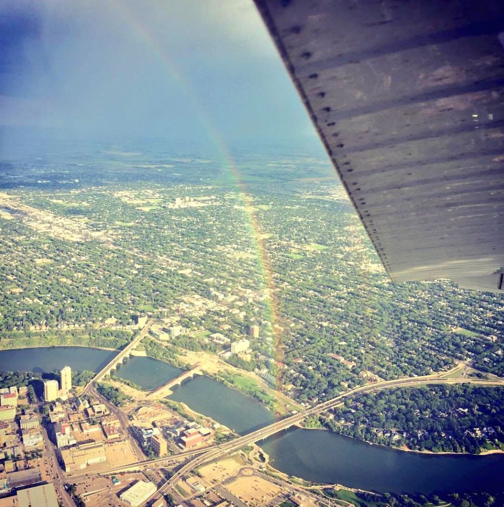 SaskatoonPolice's tweet photo. Hey #yxe!

Tonight @ 7:30, there'll be a large congregation of emergency vehicles near St. Paul’s &amp; RUH. Don’t be alarmed- we're joining Service's across 🇨🇦 in recognizing our dedicated #HealthCareHeroes!

Don’t hesitate to show your own appreciation by hitting your horn or 👋! https://t.co/Vjb2B5dCpR
