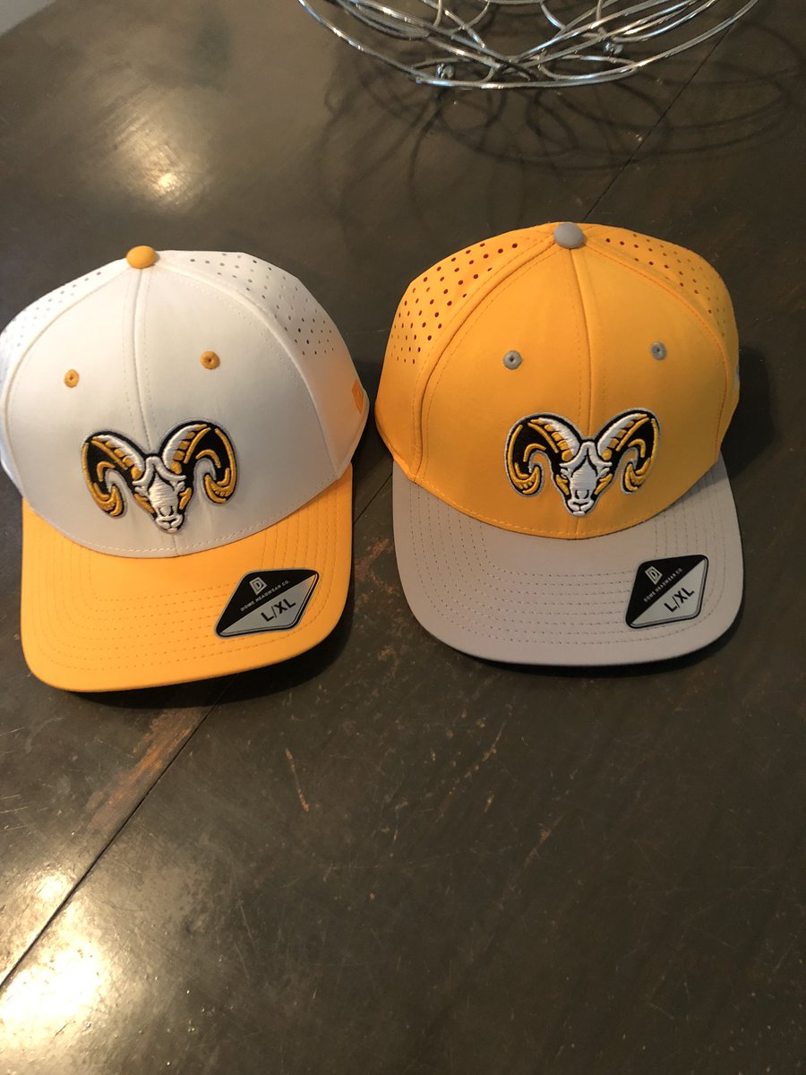 CoachSmitty904's tweet photo. Check out these bad boys from @domehats 🔥🔥🔥🔥 https://t.co/dVde5tTWdR