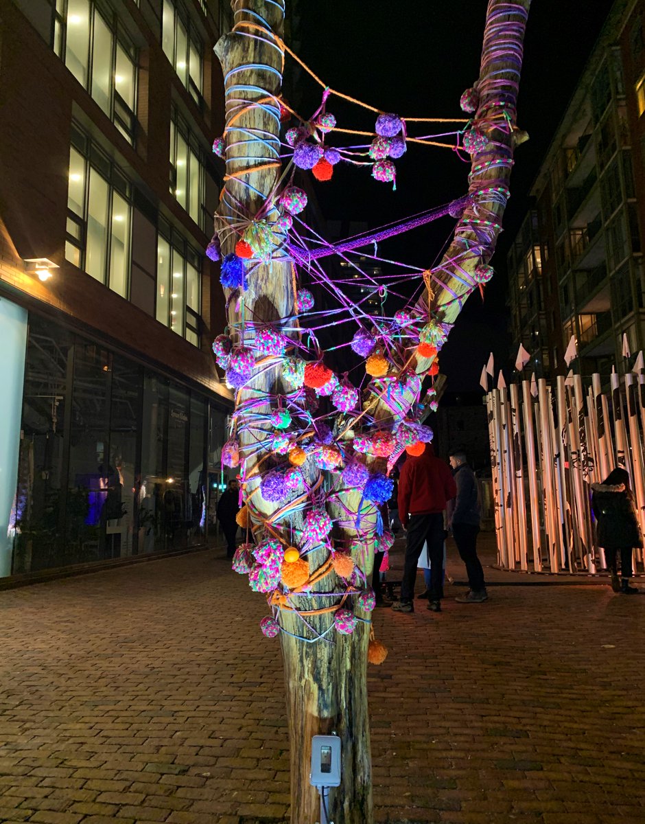 LizRoseMorriss's tweet photo. When pom-poms grow on trees... 😀
“Please Touch the Art” by Tactile Graffiti
(Photo I took in January)
📷🎨 💡🧶
@tolightfest #tolightfest #distillerydistrict @distilleryto #yarn #knitting #yarnbombing #citylights #art #Torontolife https://t.co/JoZevoqGtK