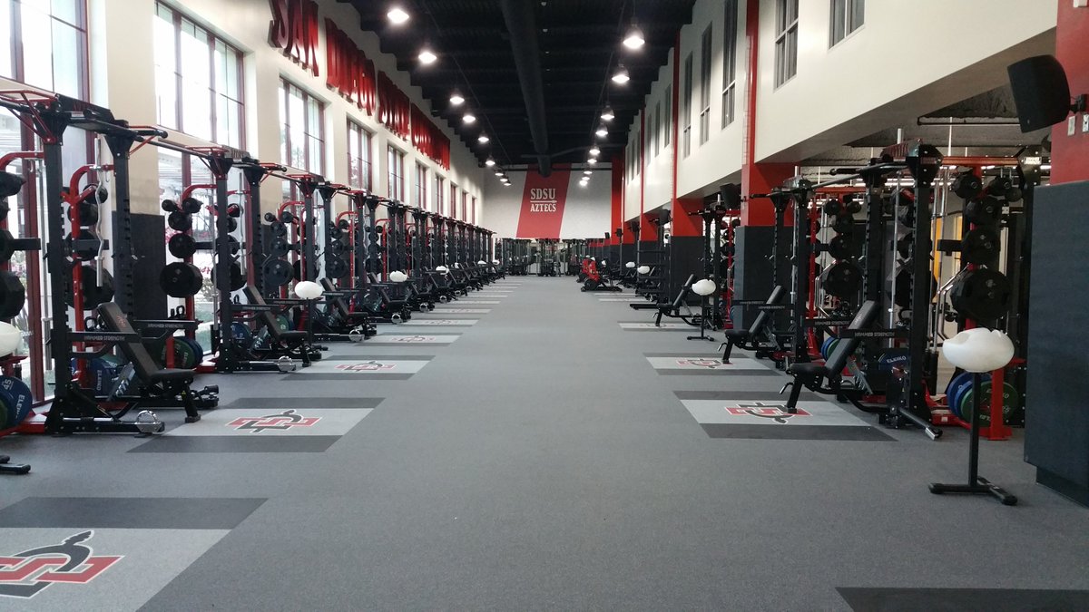 JD_Pollock's tweet photo. Fowler Athletic Center - @GoAztecs Weight Room
13,000 square feet for you to get some work in! https://t.co/RzByM7b6lT