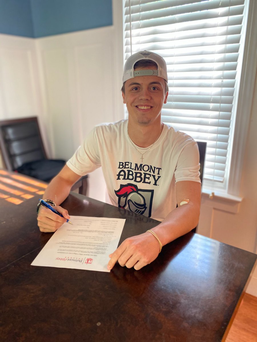 Knights_Basebal's tweet photo. Finally, with everything going we have some great news. Paul Harper has committed to play baseball at Belmont Abbey College!

We wish we all could have been there to celebrate with you. Just know we are celebrating at our homes!

@KnightdaleHS 
@KhsAthletic 
@SPORTSatKHS https://t.co/pRWUwJTwTz