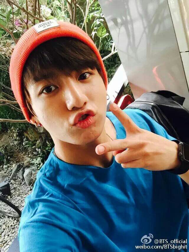 old jungkook selfies; a thread
