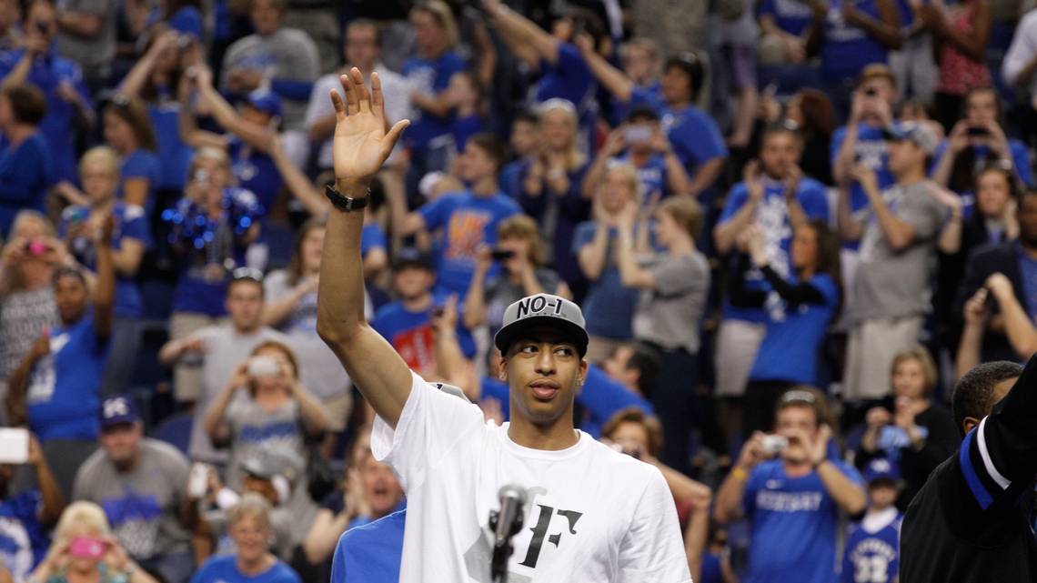 Bradley_B_Roll's tweet photo. On this day in 2012, more than 20,000 fans packed Rupp Arena to welcome home the National Champion. #SchoolinSession https://t.co/XoA3Gqx2yR