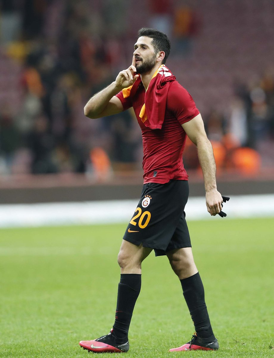 MeccasIstanbul's tweet photo. 🔥🔥Emre Akbaba Stats🔥🔥

2 seasons ago : 76 goals
Last season : 61 goals

This season : 10 match / 20 GOALS

#GoMeccas https://t.co/6yKgPsO14L