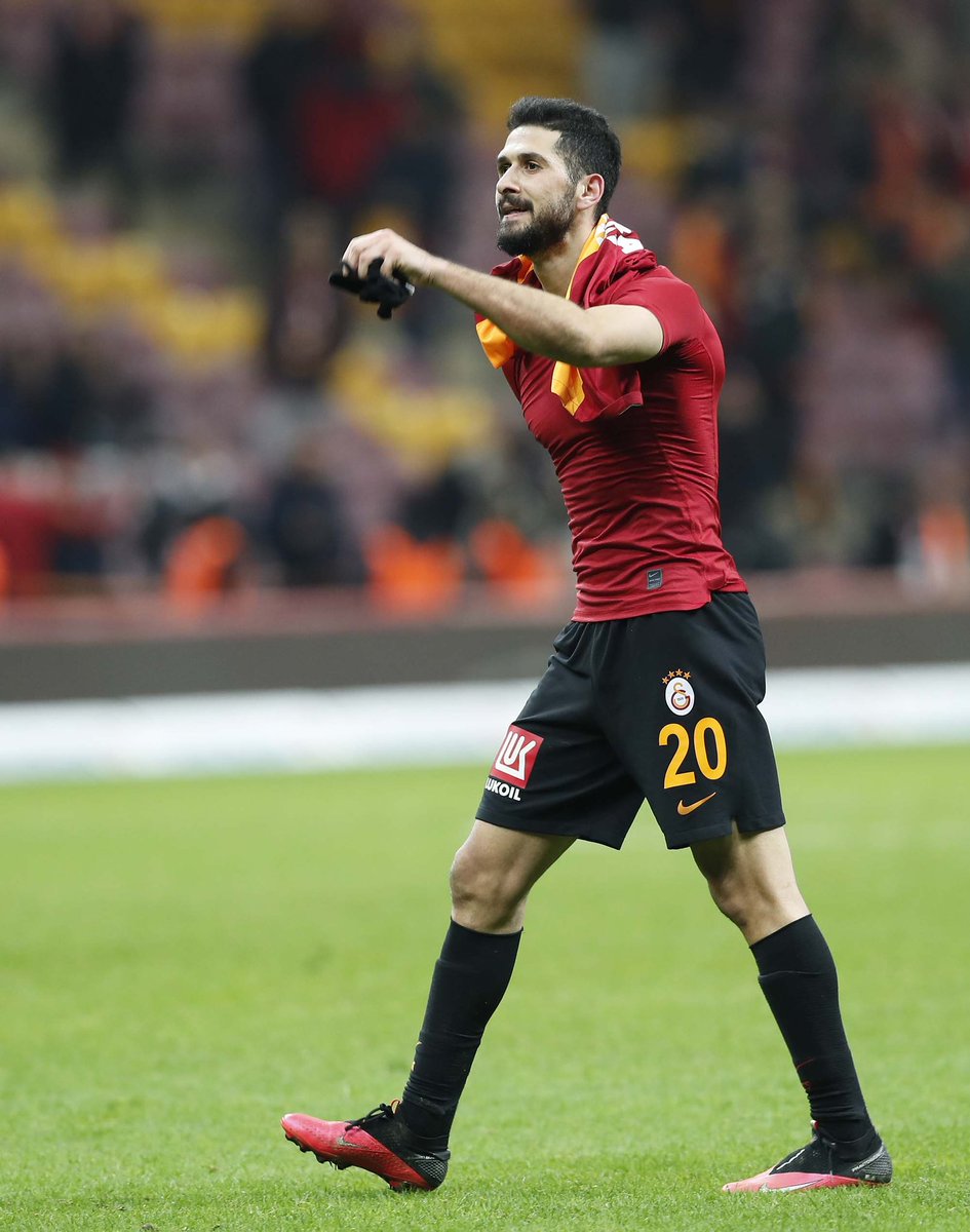 MeccasIstanbul's tweet photo. 🔥🔥Emre Akbaba Stats🔥🔥

2 seasons ago : 76 goals
Last season : 61 goals

This season : 10 match / 20 GOALS

#GoMeccas https://t.co/6yKgPsO14L