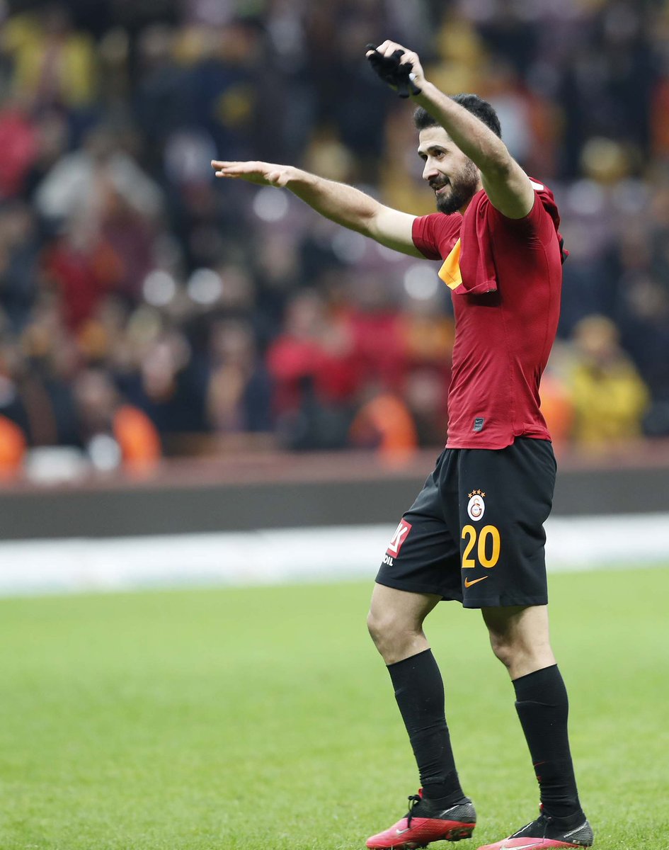 MeccasIstanbul's tweet photo. 🔥🔥Emre Akbaba Stats🔥🔥

2 seasons ago : 76 goals
Last season : 61 goals

This season : 10 match / 20 GOALS

#GoMeccas https://t.co/6yKgPsO14L