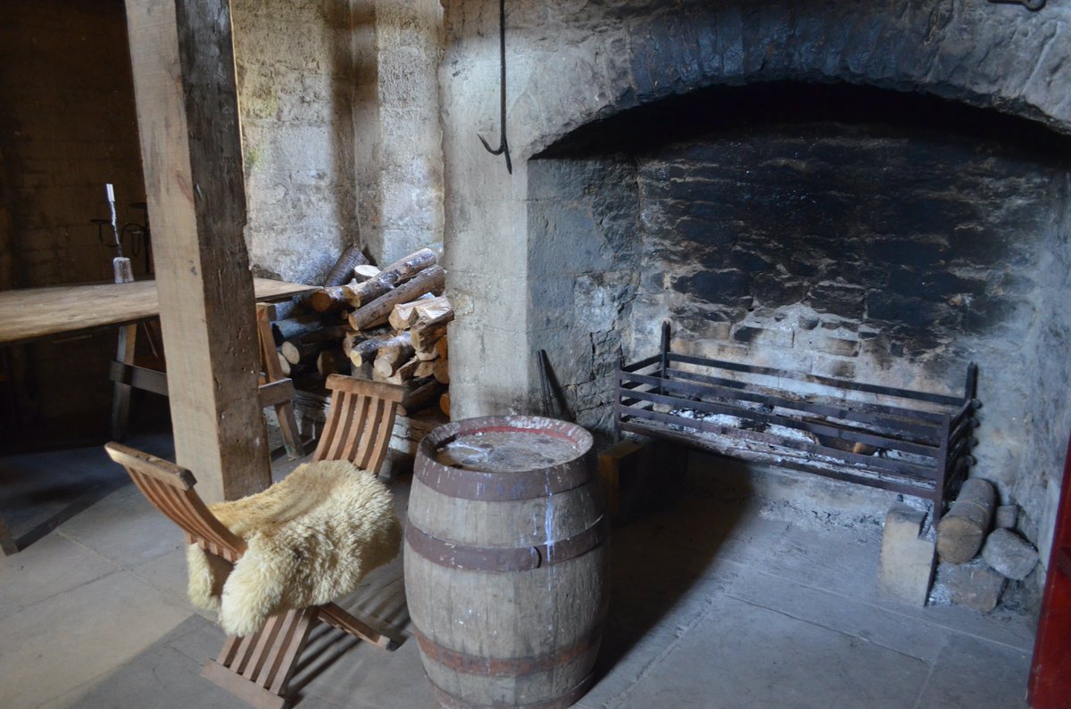 Part of the castle is sparsely furnished, there are kitchen prep areas, halls where men at arms ate and slept, and a dungeon! The upper floors on the east side of the castle are ruined but the ground floor remains in tact  #boltoncastle