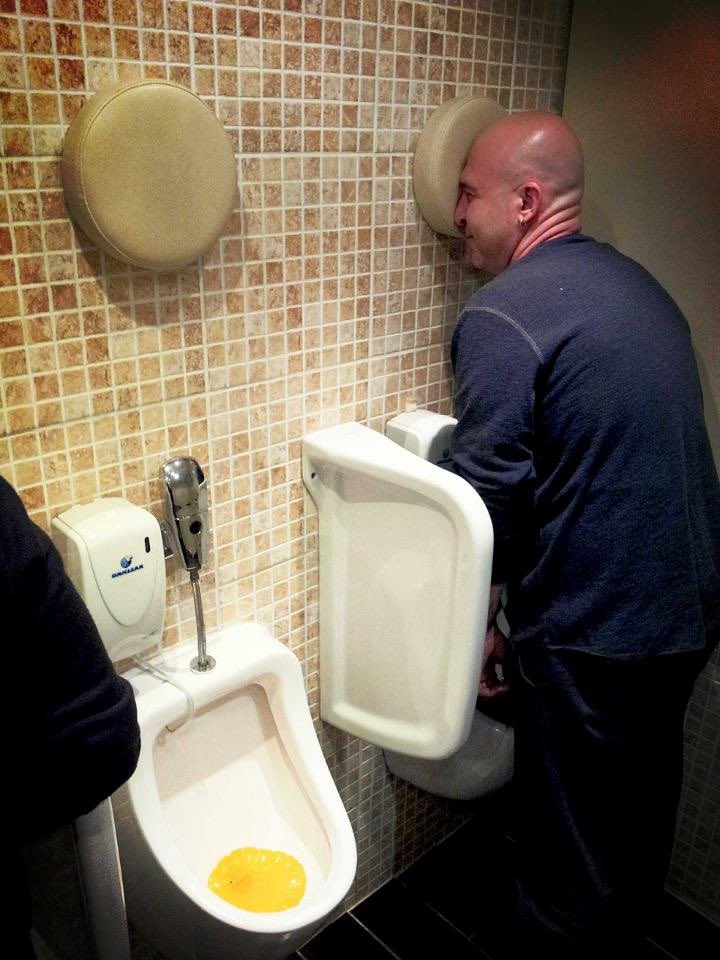 BarnsIey's tweet photo. Only now are residents of Barnsley now washing their hands after a piss since they were first mentioned in the Domesday Book way back in 1086. #barnsleyisbrill #Barnsley https://t.co/us3TkY0sbb