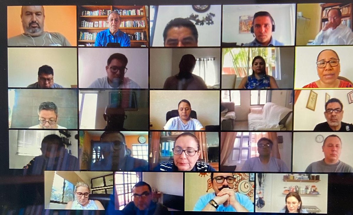 Hoy tuvimos mediante video conferencia nuestra reunión del Consejo Académico Permamente, el último día antes de iniciar con nuestro periodo vacacional, el cual será un periodo reflexivo y de mucha motivación para continuar con la reconstrucción de nuestra Universidad.