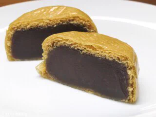 @ab_peko @id_ayato 薄皮饅頭がそんなに薄くなく見えるだと… 