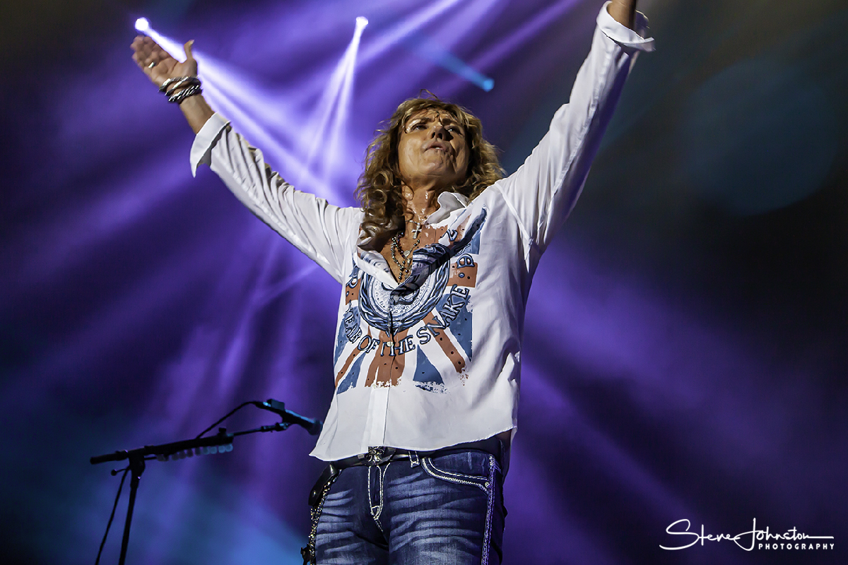 RockMusicPhotos's tweet photo. Back to the year of the snake, and photos of @Whitesnake, taken at LG arena, Birmingham - 28/05/13. (2/2) #whitesnake @davidcoverdale @MichaelEDevin https://t.co/V3CXmWVgRP