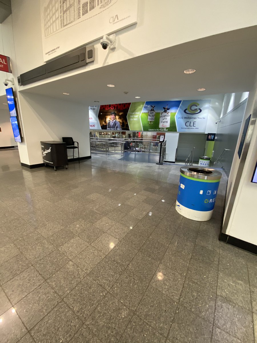 hellholeskates's tweet photo. @alancoxshow Cleveland airport currently https://t.co/xSHLLASqcH