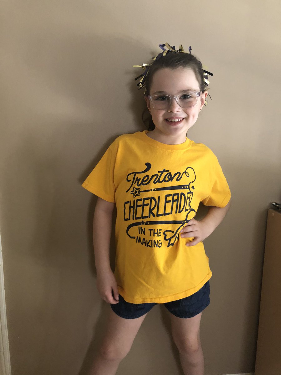 DanielleChesne5's tweet photo. Day 5- Blue and Gold Day. Go Trojans!!! #tpsspiritweek https://t.co/madRXMa4oJ
