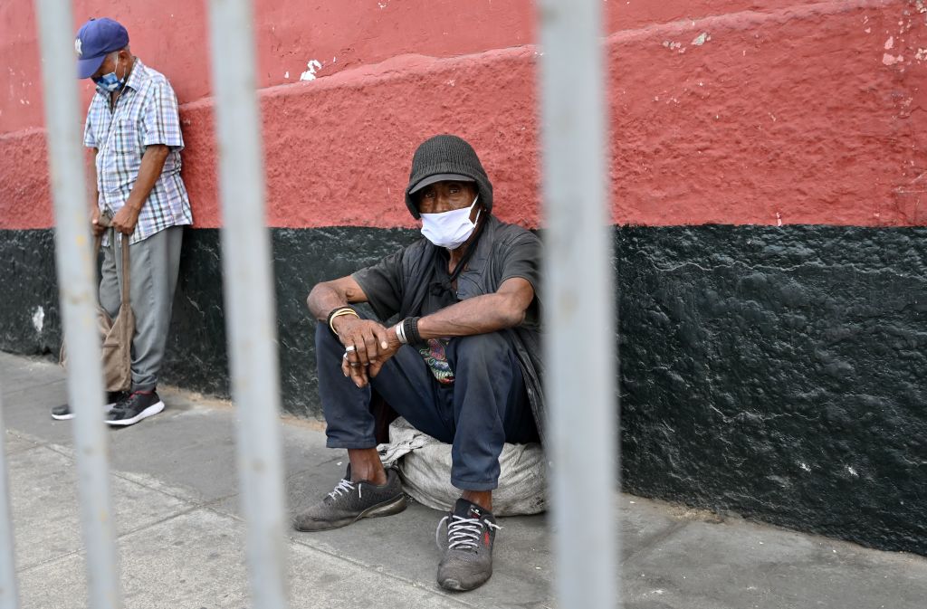 CNNEE's tweet image. Aumentan a 1.595 los casos de coronavirus en Perú: 
cnn.it/2X6ZYf2