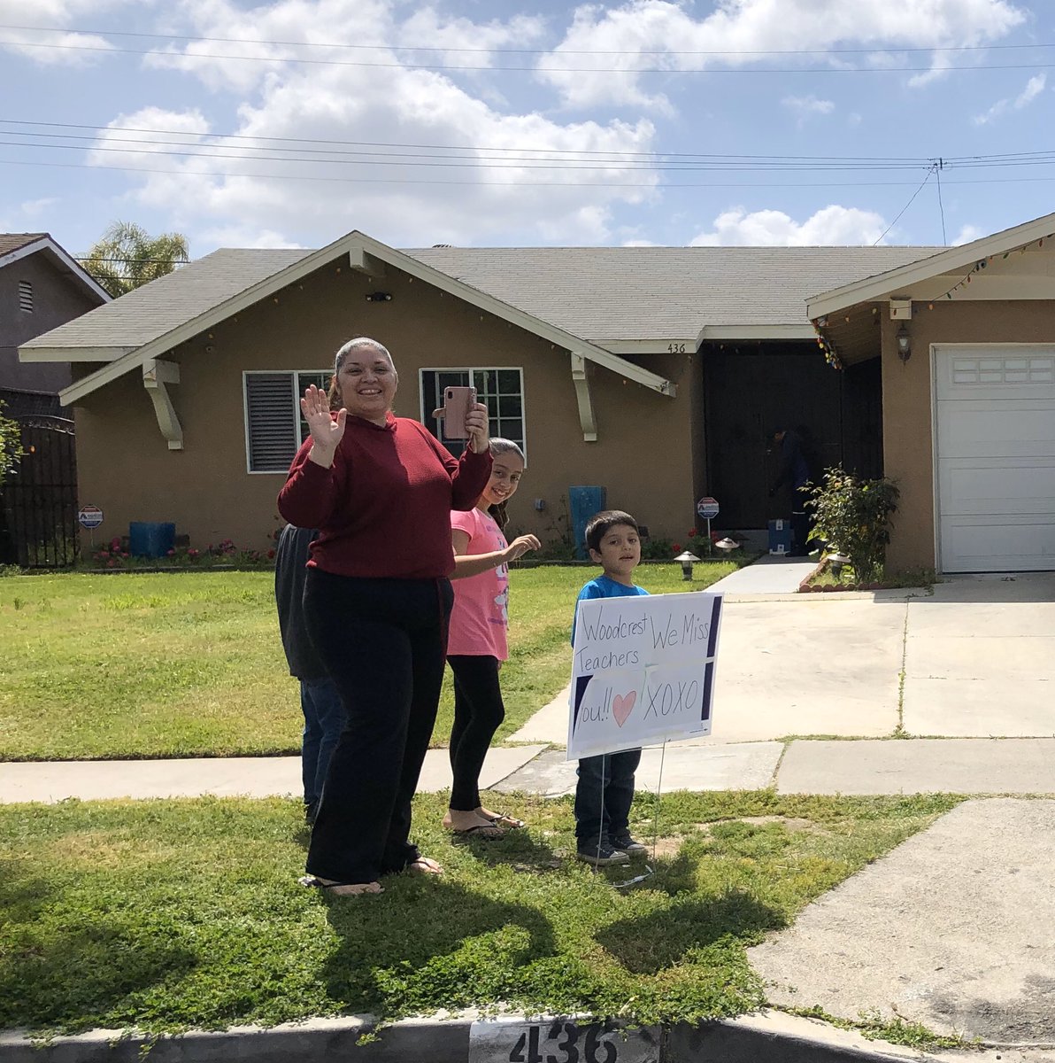 susierw's tweet photo. A few pics from our parade through the @WoodcrestFSD neighborhood. We decorated our cars, honked, waved, yelled, and blew kisses to our students and families. I wish I had more pics but it was hard while driving. π https://t.co/D4Z952eBwC