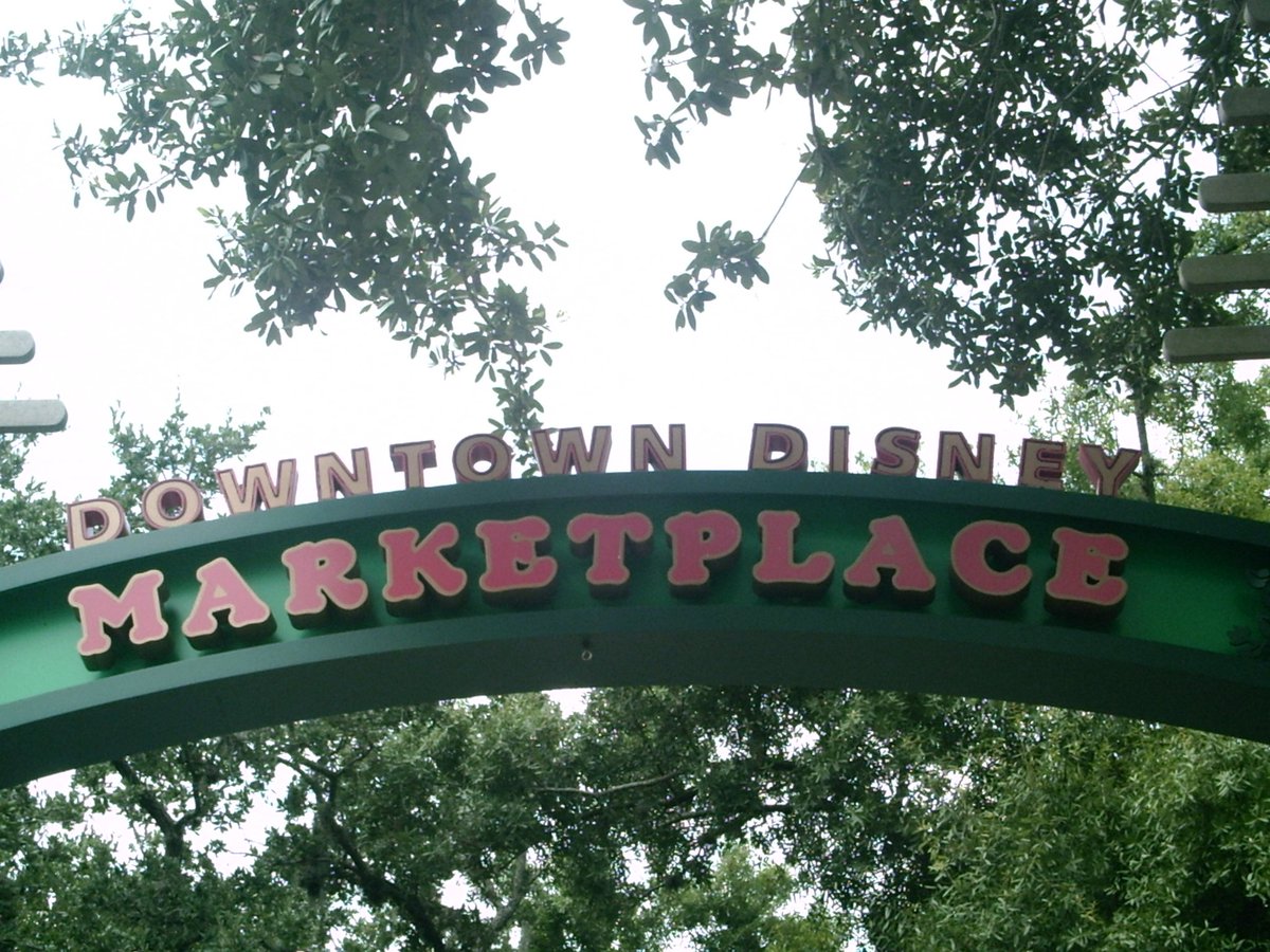 Downtown Disney signage for the 3 districts: Marketplace, Pleasure Island, West Side. (2008)  #disneysprings