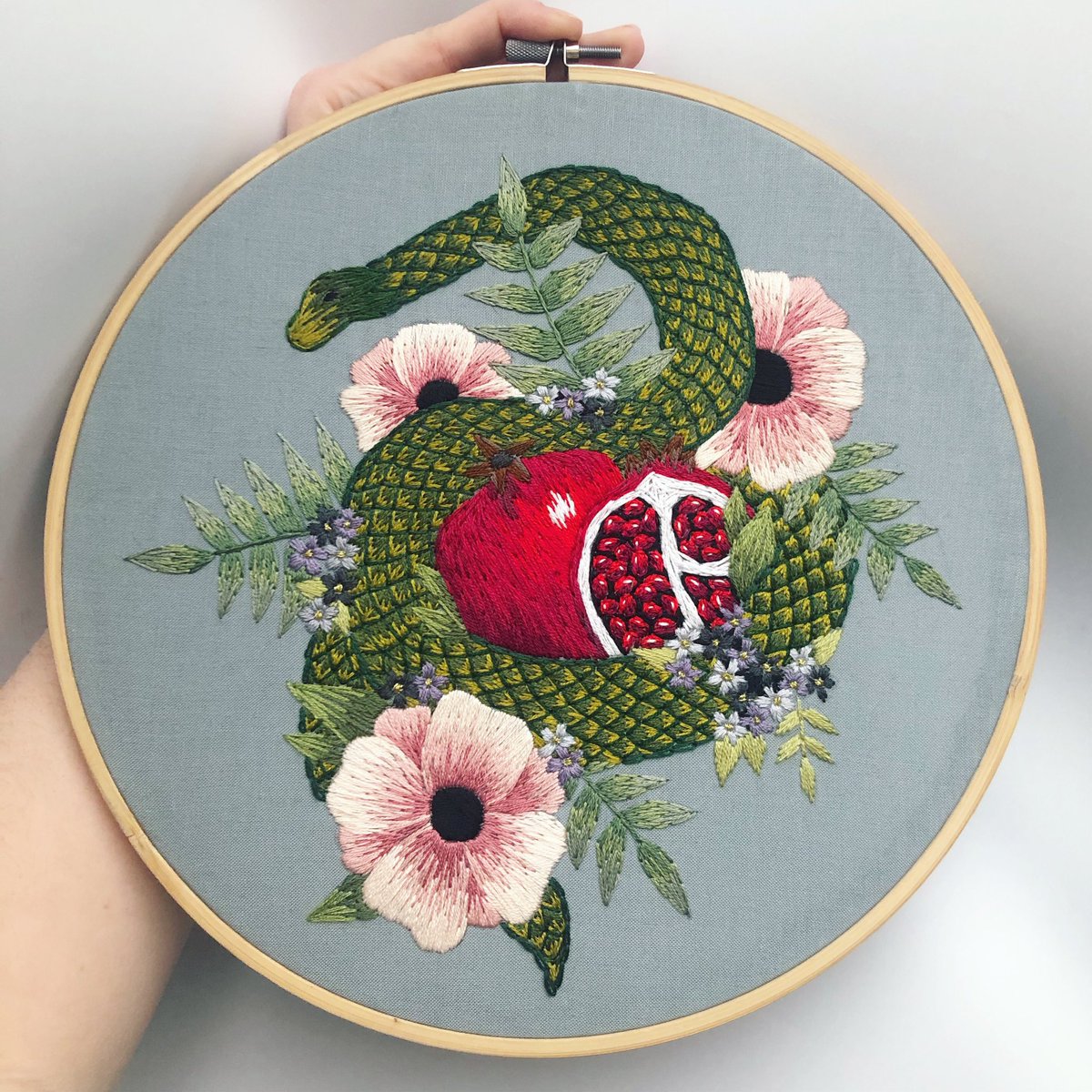 artbydeirdre's tweet photo. she’s finally done! https://t.co/3oCqvyW0yo